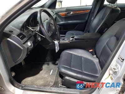 Zdjęcie 7 z 12 samochodu: 2010 MERCEDES-BENZ C 300 4MATIC VIN:WDDGF8BBXAF448115 - miniatura