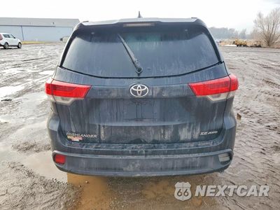 Zdjęcie 6 z 12 samochodu: 2018 TOYOTA HIGHLANDER SE VIN:5TDJZRFH2JS545790 - miniatura