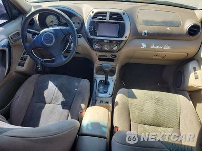 Zdjęcie 8 z 14 samochodu: 2001 TOYOTA RAV4 VIN:JTEGH20V710031256 - miniatura