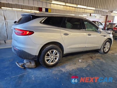 Trzecie zdjęcie samochodu z tyłu: 2018 BUICK ENCLAVE ESSENCE VIN:5GAERBKW2JJ135423 - miniatura