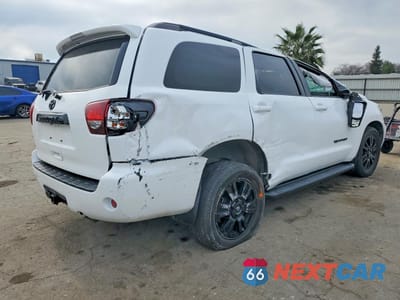 Trzecie zdjęcie samochodu z tyłu: 2020 TOYOTA SEQUOIA SR5 VIN:5TDBY5G13LS179164 - miniatura