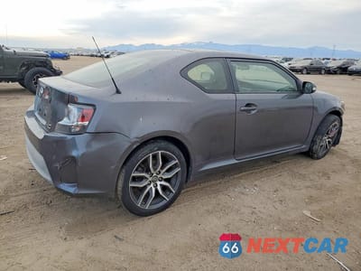 Trzecie zdjęcie samochodu z tyłu: 2015 TOYOTA SCION TC VIN:JTKJF5C76FJ010648 - miniatura