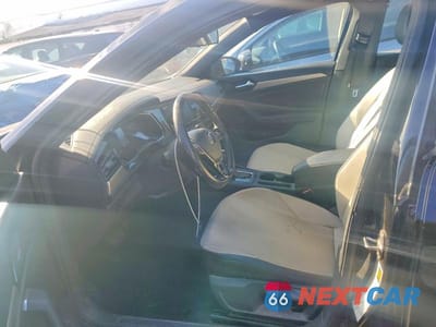 Zdjęcie 7 z 11 samochodu: 2019 VOLKSWAGEN JETTA S VIN:3VWC57BU9KM042249 - miniatura