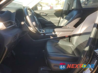Zdjęcie 7 z 14 samochodu: 2023 TOYOTA HIGHLANDER XLE VIN:5TDKDRAH0PS510992 - miniatura