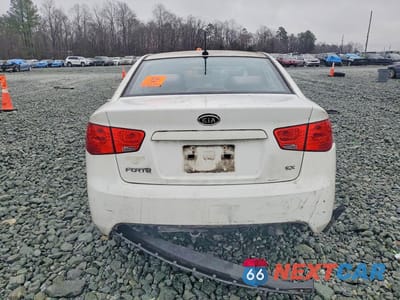 Zdjęcie 6 z 12 samochodu: 2010 KIA FORTE EX VIN:KNAFU4A23A5880716 - miniatura