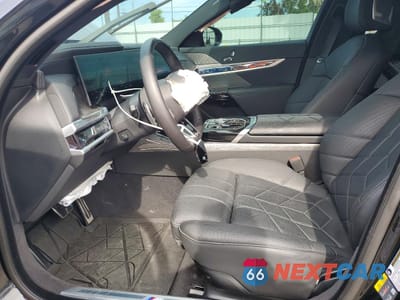 Zdjęcie 7 z 12 samochodu: 2025 BMW I7 EDRIVE50 VIN:WBY43EJ04SCT21222 - miniatura