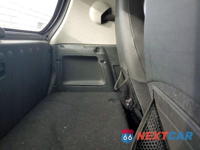Zdjęcie 11 z 13 samochodu: 2012 SMART FORTWO PURE VIN:WMEEJ3BA7CK577435 - miniatura