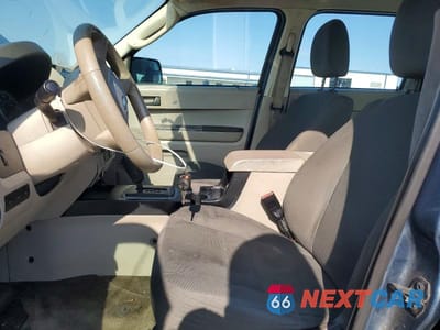 Zdjęcie 7 z 12 samochodu: 2011 FORD ESCAPE XLS VIN:1FMCU9C77BKC35044 - miniatura