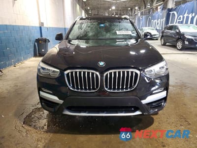 Piąte zdjęcie samochodu w środku: 2019 BMW X3 SDRIVE30I VIN:5UXTR7C50KLF23766 - miniatura