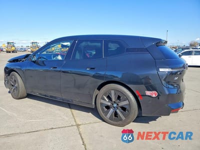 Drugie zdjęcie samochodu z przodu: 2025 BMW IX XDRIVE50 VIN:WB523CF02SCS46201 - miniatura