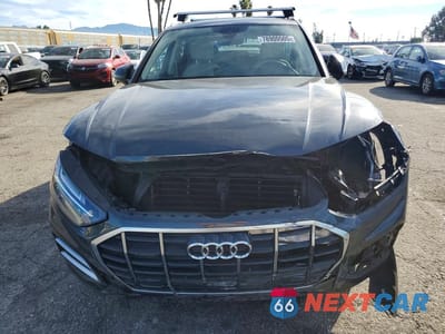 Piąte zdjęcie samochodu w środku: 2024 AUDI Q5 PREMIUM 40 VIN:WA1ABAFY1R2011148 - miniatura