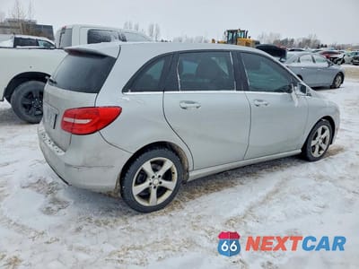 Trzecie zdjęcie samochodu z tyłu: 2013 MERCEDES-BENZ B250 VIN:WDDMH4EB2DJ178736 - miniatura