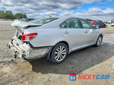 Trzecie zdjęcie samochodu z tyłu: 2011 LEXUS ES 350 VIN:JTHBK1EG3B2451797 - miniatura
