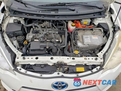 Zdjęcie 11 z 11 samochodu: 2013 TOYOTA PRIUS C VIN:JTDKDTB33D1528718 - miniatura