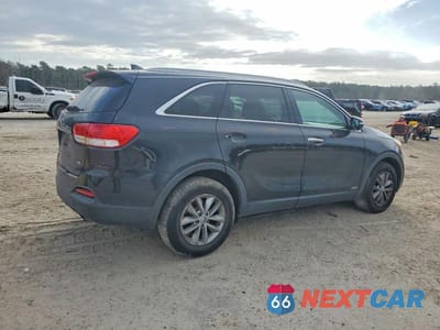 Trzecie zdjęcie samochodu z tyłu: 2016 KIA SORENTO LX VIN:5XYPGDA36GG075039 - miniatura