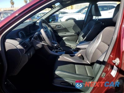 Zdjęcie 7 z 12 samochodu: 2016 HONDA ACCORD SPORT VIN:1HGCR2F58GA162143 - miniatura