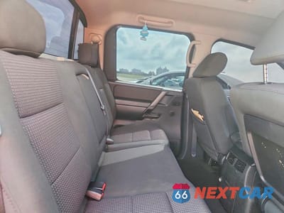 Zdjęcie 10 z 11 samochodu: 2011 NISSAN TITAN SV VIN:1N6BA0ED8BN305444 - miniatura