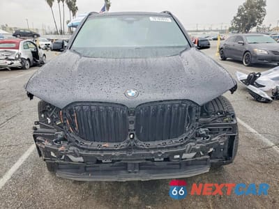Piąte zdjęcie samochodu w środku: 2025 BMW X5 XDRIVE40I VIN:5UX23EU04S9W46937 - miniatura