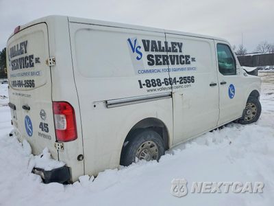 Trzecie zdjęcie samochodu z tyłu: 2015 NISSAN NV 1500 VIN:1N6BF0KLXFN807472 - miniatura