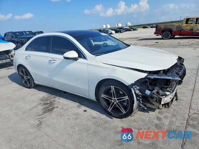 Czwarte zdjęcie samochodu z boku: 2021 MERCEDES-BENZ A 220 VIN:W1K3G4EB3MJ304021 - miniatura