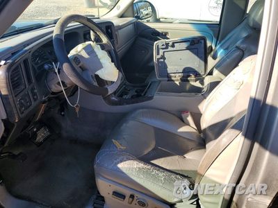 Zdjęcie 7 z 14 samochodu: 2005 GMC YUKON DENALI VIN:1GKEK63U45J179375 - miniatura