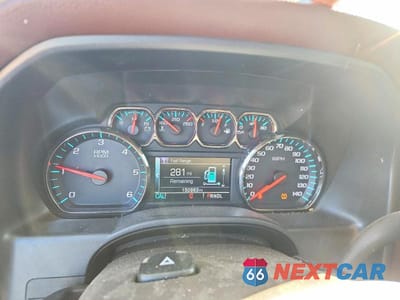 Zdjęcie 9 z 11 samochodu: 2018 CHEVROLET SILVERADO K1500 HIGH COUNTRY VIN:3GCUKTEC9JG593743 - miniatura