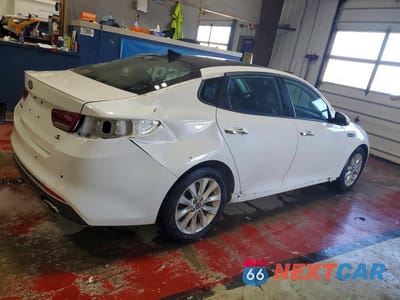 Trzecie zdjęcie samochodu z tyłu: 2018 KIA OPTIMA LX VIN:5XXGT4L39JG246953 - miniatura