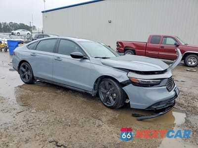 Czwarte zdjęcie samochodu z boku: 2023 HONDA ACCORD HYBRID SPORT-L VIN:1HGCY2F72PA045095 - miniatura