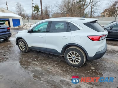 Drugie zdjęcie samochodu z przodu: 2022 FORD ESCAPE SE VIN:1FMCU9G65NUA61467 - miniatura