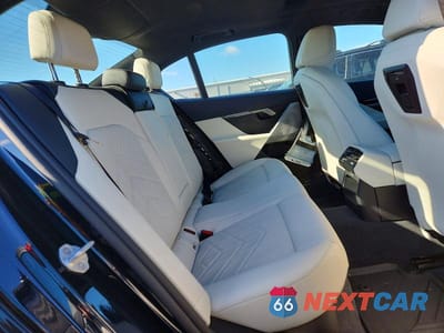 Zdjęcie 10 z 12 samochodu: 2025 BMW 530 XI VIN:WBA53FJ08SCU18772 - miniatura