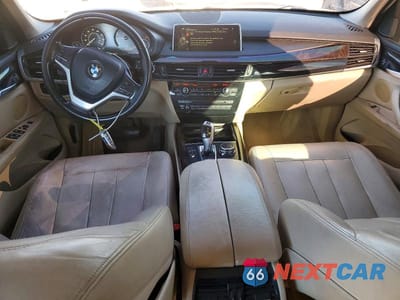 Zdjęcie 8 z 12 samochodu: 2015 BMW X5 SDRIVE35I VIN:5UXKR2C52F0H41519 - miniatura