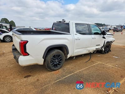 Trzecie zdjęcie samochodu z tyłu: 2025 TOYOTA TUNDRA LIMITED VIN:5TFWA5DB8SX289851 - miniatura