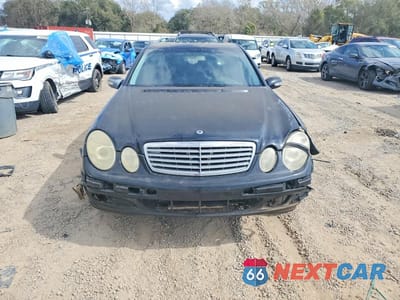 Piąte zdjęcie samochodu w środku: 2005 MERCEDES-BENZ E 500 VIN:WDBUF70J35A724220 - miniatura