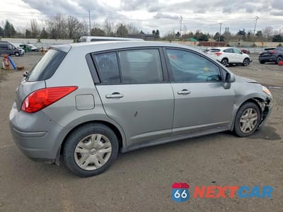 Trzecie zdjęcie samochodu z tyłu: 2011 NISSAN VERSA VIN:3N1BC1CP0BL372428 - miniatura