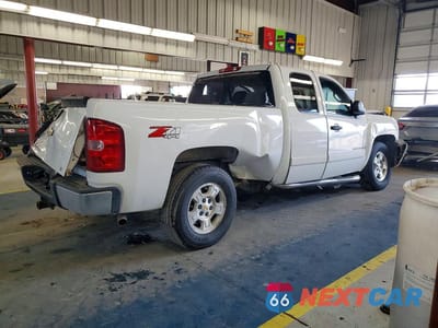Trzecie zdjęcie samochodu z tyłu: 2008 CHEVROLET SILVERADO K1500 VIN:2GCEK19J381186912 - miniatura