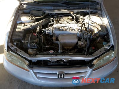 Zdjęcie 11 z 12 samochodu: 2002 HONDA ACCORD EX VIN:1HGCG66852A132338 - miniatura
