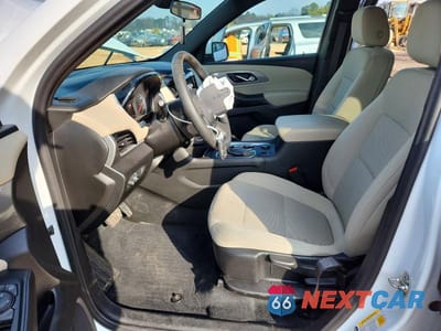 Zdjęcie 7 z 13 samochodu: 2023 CHEVROLET TRAVERSE LS VIN:1GNERFKW3PJ305083 - miniatura