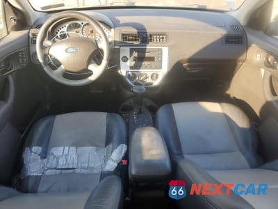 Zdjęcie 8 z 12 samochodu: 2007 FORD FOCUS ZX4 VIN:1FAHP34N87W340595 - miniatura