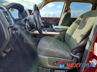 Zdjęcie 7 z 11 samochodu: 2021 RAM 2500 LARAMIE 4WD 6.7L 6C TDSL VIN:3C6UR5FL5MG511783 - miniatura