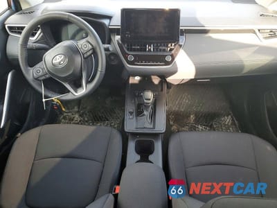 Zdjęcie 8 z 13 samochodu: 2026 TOYOTA COROLLA CROSS LE VIN:7MUCAAAGXTV156405 - miniatura