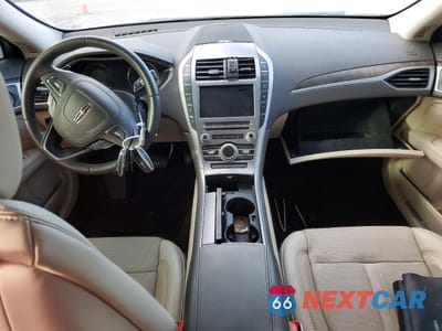 Zdjęcie 10 z 14 samochodu: 2020 LINCOLN MKZ RESERVE VIN:3LN6L5E92LR610827 - miniatura