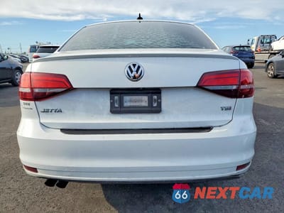 Zdjęcie 6 z 13 samochodu: 2017 VOLKSWAGEN JETTA SPORT VIN:3VWD17AJ4HM301813 - miniatura
