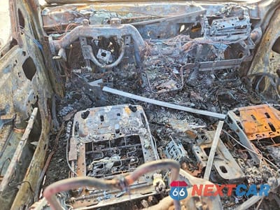 Zdjęcie 8 z 12 samochodu: 2010 GMC YUKON XL C1500 SLT VIN:1GKUCKE05AR216991 - miniatura