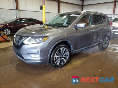 2017 NISS ROGUE SL 5N1AT2MV1HC847838 - główne zdjęcie licytacji z USA - miniatura