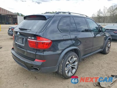Trzecie zdjęcie samochodu z tyłu: 2013 BMW X5 XDRIVE50I VIN:5UXZV8C53D0C14759 - miniatura