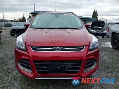 Piąte zdjęcie samochodu w środku: 2016 FORD ESCAPE TITANIUM VIN:1FMCU9J91GUA95573 - miniatura