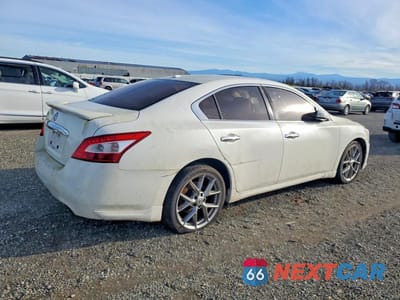 Trzecie zdjęcie samochodu z tyłu: 2010 NISSAN MAXIMA VIN:1N4AA5AP3AC846770 - miniatura