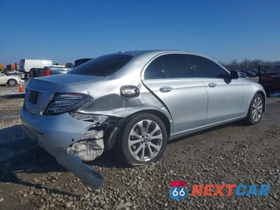 Trzecie zdjęcie samochodu z tyłu: 2017 MERCEDES-BENZ E 300 4MATIC VIN:WDDZF4KB9HA232250 - miniatura