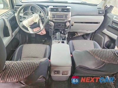 Zdjęcie 8 z 13 samochodu: 2012 TOYOTA 4 RUNNER VIN:JTEBU5JR1C5092455 - miniatura