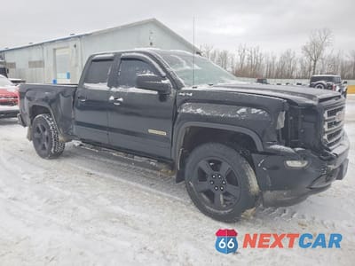 Czwarte zdjęcie samochodu z boku: 2017 GMC SIERRA K1500 VIN:1GTV2LEC7HZ286117 - miniatura